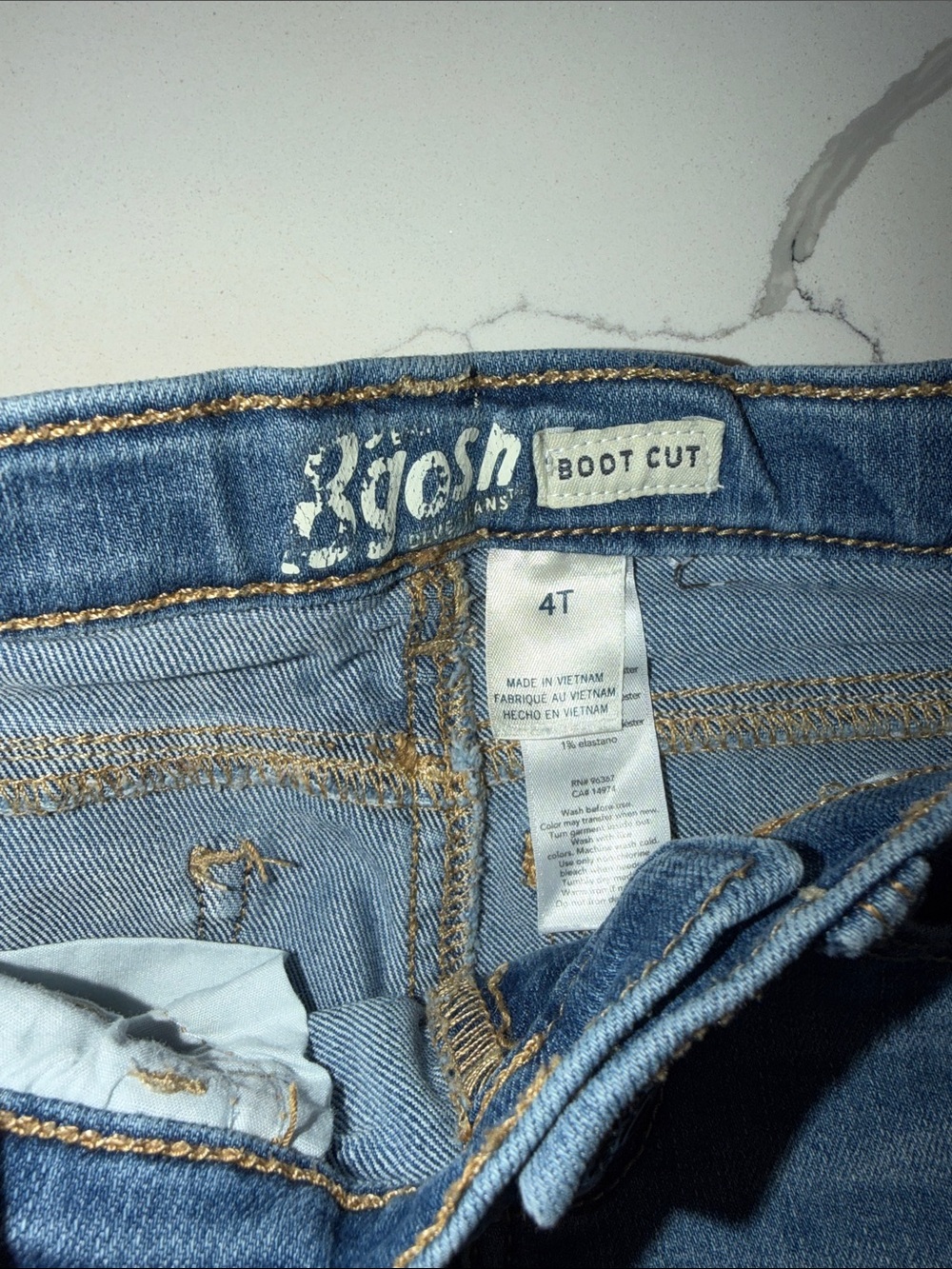 OshKosh B'gosh Two-Pack Kids Jeans in Dark Blue and Light Blue - Picture 2 of 3